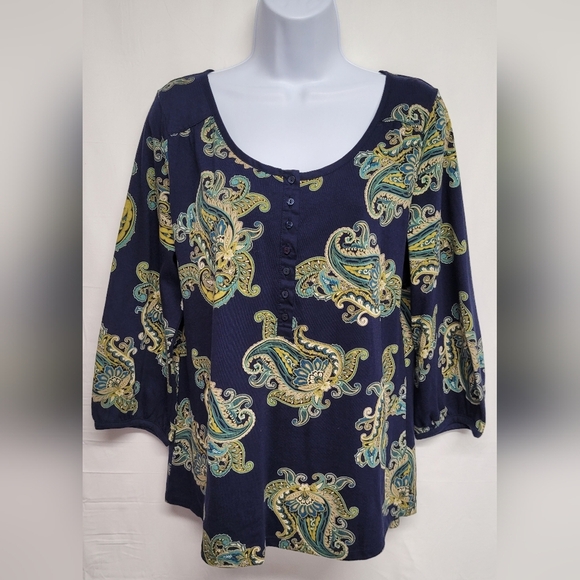 St. John's Bay Tops - St. John's Bay Quality Apparel L Blue Paisley Partial Button Down Excellent Cond
